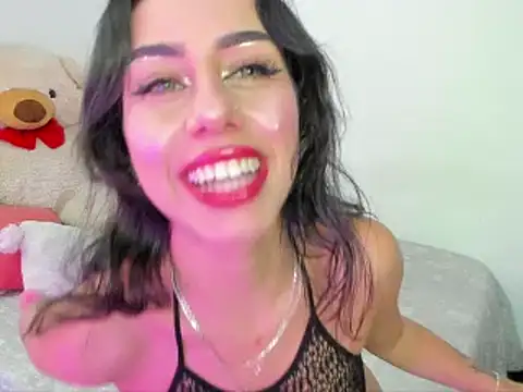 Snapshot of Lunadahia chatting on February 17, 2025, 8:41 am Lunadahia online show from February 17, 2025, 8:41 am