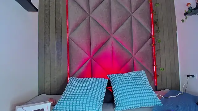 BriaConner  online show from January 17, 2026, 2:59 am