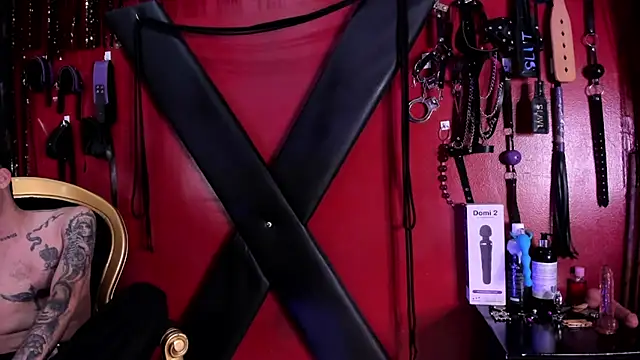 alexa n alex online show from November 5, 2025, 7:39 pm