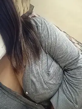 Naughty-Trisha online show from September 26, 2025, 5:36 am