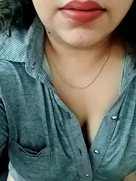 Naughty-Trisha online show from September 12, 2025, 8:47 am