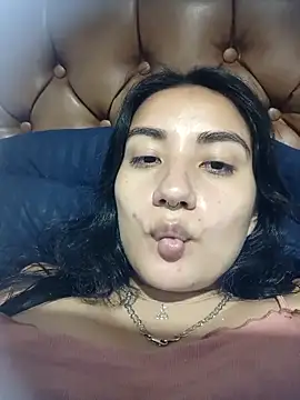 Hellen Alex online show from April 10, 2026, 2:02 pm