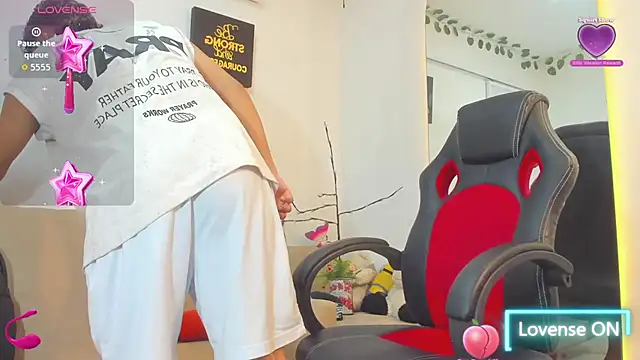 Snapshot of ryan_carter08 chatting on October 26, 2025, 1:39 am ryan carter08 online show from October 26, 2025, 1:39 am