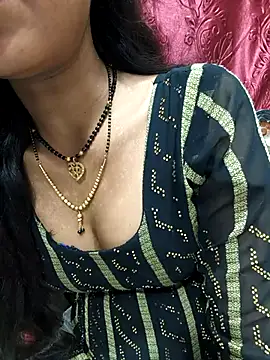 Snapshot of Sharmila-Singh chatting on September 9, 2025, 5:11 pm Sharmila-Singh online show from September 9, 2025, 5:11 pm