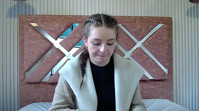  isaabellaa online show from March 24, 2026, 12:27 pm