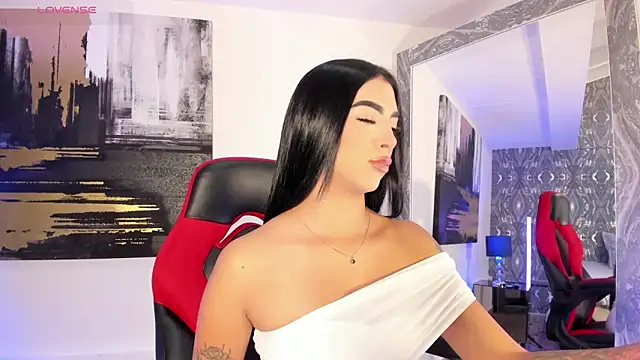 AriRobert  online show from October 29, 2025, 3:49 am