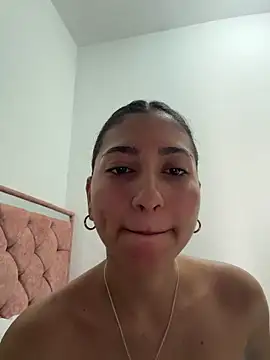 Snapshot of Sweetnaughtygirl_ chatting on July 28, 2026, 3:32 pm Sweetnaughtygirl online show from July 28, 2026, 3:32 pm