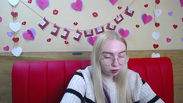 Snapshot of BeatriceFly chatting on February 20, 2025, 3:19 pm BeatriceFly online show from February 20, 2025, 3:19 pm