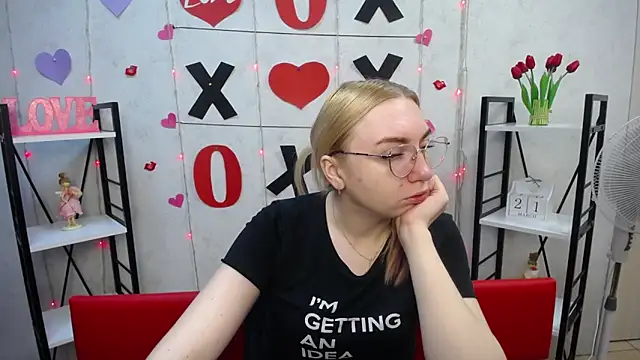 Snapshot of BeatriceFly chatting on March 22, 2025, 6:11 am BeatriceFly online show from March 22, 2025, 6:11 am