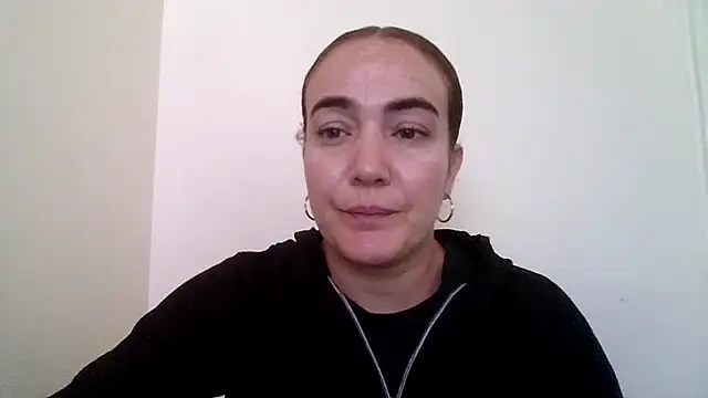 skayhot  online show from May 20, 2026, 1:30 pm
