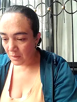 skayhot  online show from November 5, 2025, 12:30 pm