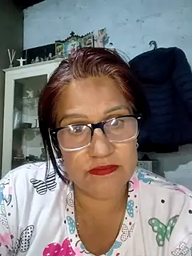 Edged Hot69 online show from October 28, 2025, 3:18 am