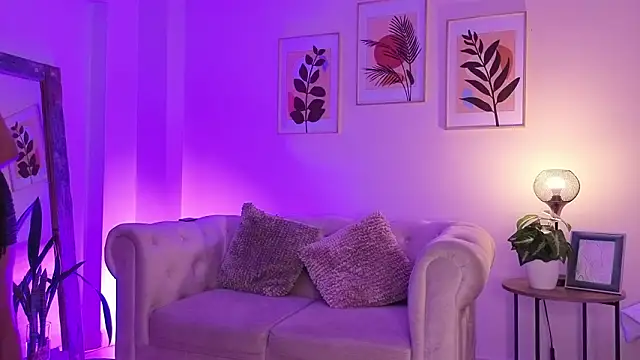 Snapshot of DahianaWalcott chatting on February 17, 2026, 4:15 pm DahianaWalcott online show from February 17, 2026, 4:15 pm