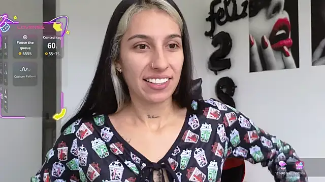 tammyandrade  online show from November 24, 2025, 2:28 pm