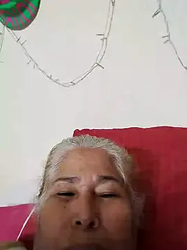 girl amada online show from October 5, 2025, 10:44 pm