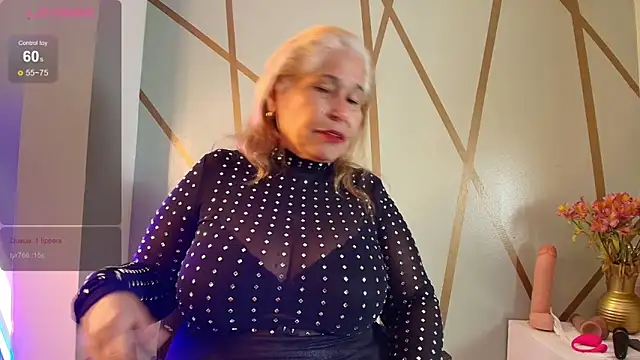 girl amada online show from February 28, 2026, 7:13 pm