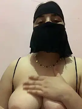 Miss-Soka online show from December 15, 2024, 5:20 pm