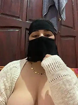 Miss-Soka online show from December 11, 2024, 4:49 am