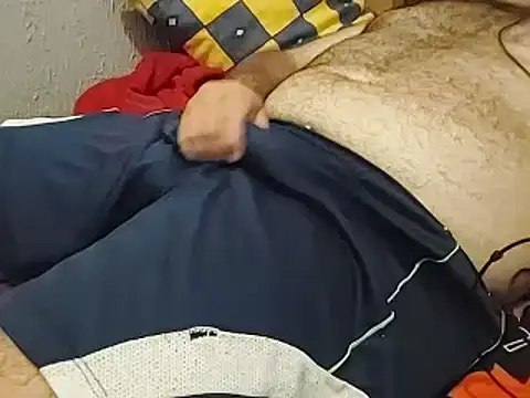 mfreitas005 online show from January 14, 2026, 12:03 am