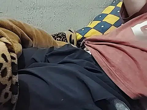 Snapshot of mfreitas005 chatting on October 15, 2025, 11:57 pm mfreitas005 online show from October 15, 2025, 11:57 pm