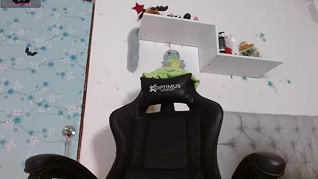 miss valery2 online show from November 30, 2025, 5:19 am