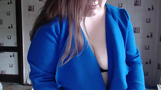 TasyaBigTTs online show from October 26, 2025, 12:38 pm