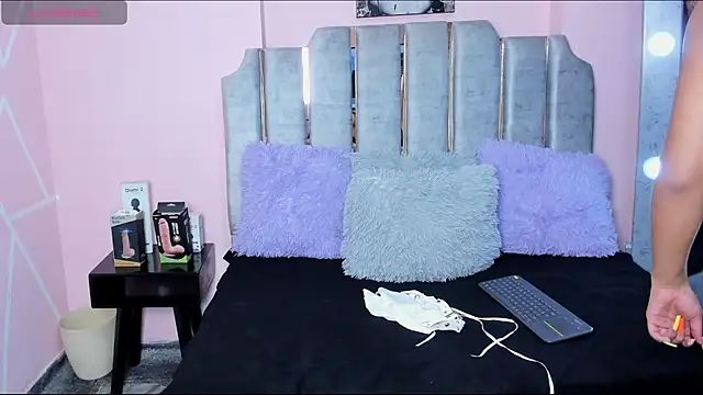 Snapshot of karol_noa chatting on February 25, 2025, 3:31 am karol noa online show from February 25, 2025, 3:31 am
