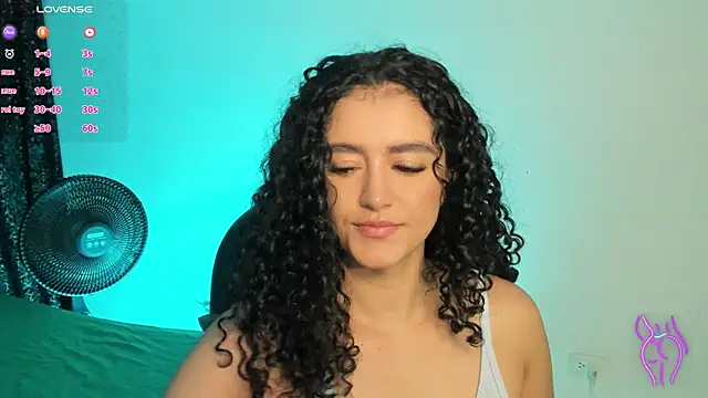 Snapshot of Adhara-zanne chatting on August 7, 2026, 9:26 am Adhara-zanne online show from August 7, 2026, 9:26 am