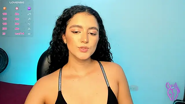 Snapshot of Adhara-zanne chatting on July 5, 2026, 9:43 pm Adhara-zanne online show from July 5, 2026, 9:43 pm