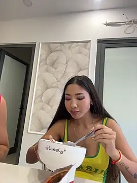 Snapshot of lean_lie8 chatting on February 3, 2026, 6:40 am lean lie8 online show from February 3, 2026, 6:40 am