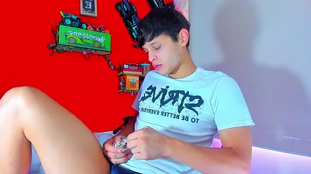 LilOwen  online show from October 9, 2025, 6:30 pm