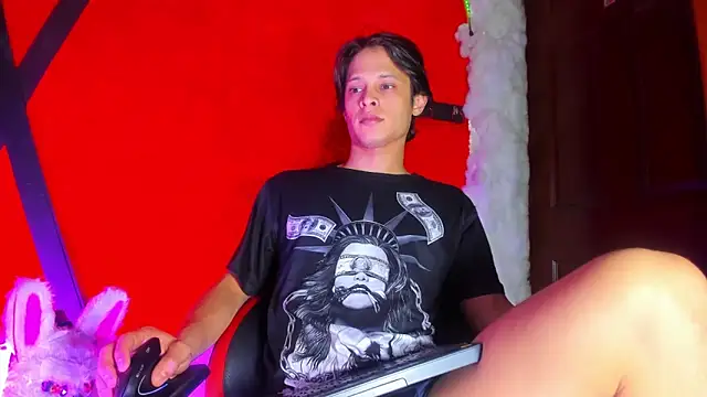 LilOwen  online show from March 18, 2026, 5:14 pm