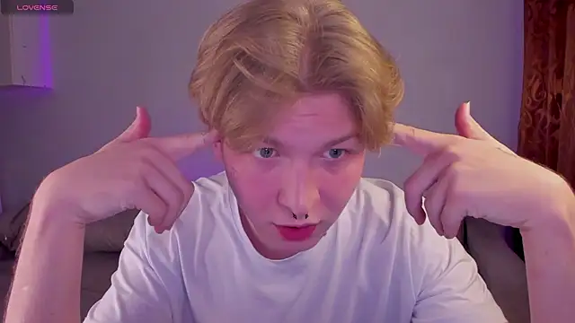 TheMikeSever online show from October 25, 2025, 12:39 pm