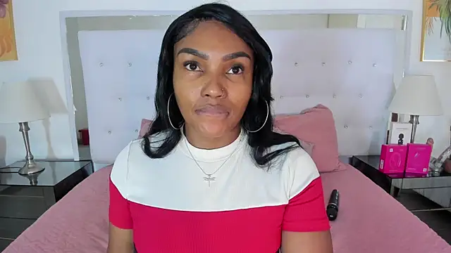 Snapshot of Isla_Scott chatting on April 28, 2026, 11:25 am Isla Scott online show from April 28, 2026, 11:25 am
