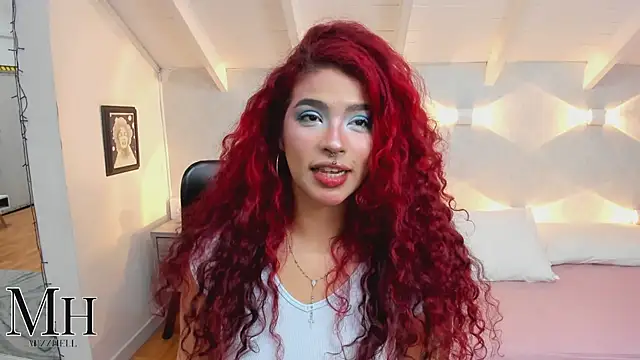 Snapshot of MizzHell chatting on January 17, 2026, 3:54 am MizzHell online show from January 17, 2026, 3:54 am