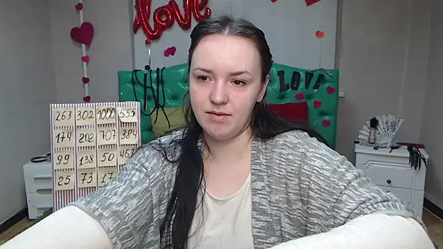 IsabelBlackberry online show from March 20, 2025, 6:08 am