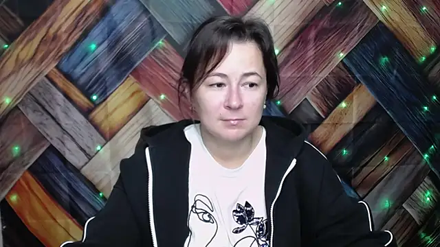 MarieSho online show from October 6, 2025, 6:36 am