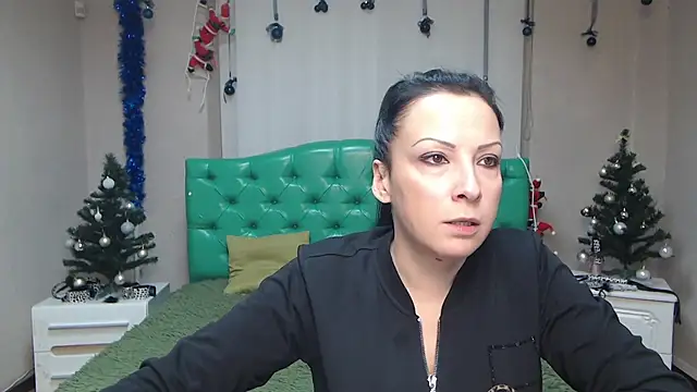 Snapshot of ElizabethSho chatting on January 18, 2025, 6:32 pm ElizabethSho online show from January 18, 2025, 6:32 pm