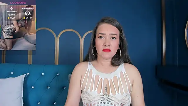 celestelewis online show from November 3, 2025, 7:39 pm