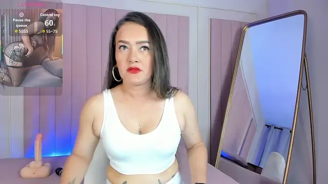 celestelewis online show from October 28, 2025, 7:35 pm