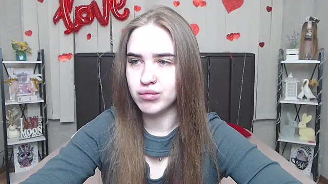 LauraHlot online show from March 28, 2026, 6:42 pm