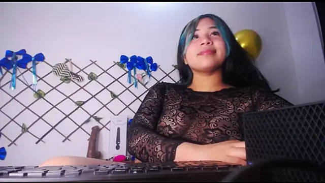 anyaadamss online show from March 21, 2025, 8:39 am