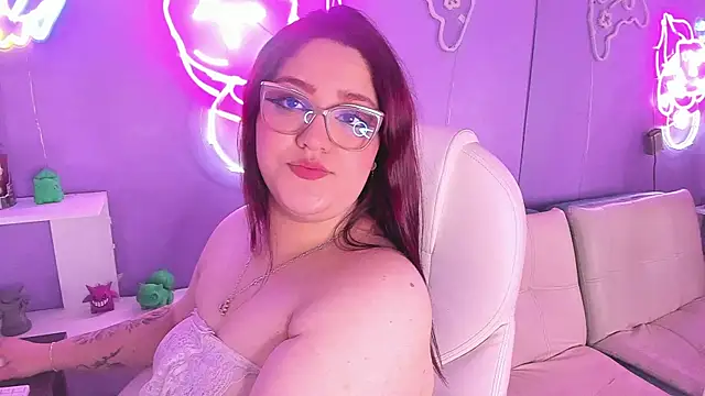 Camiila Osorio online show from September 27, 2025, 7:31 pm