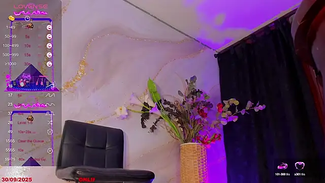 Karla-Ebony online show from September 30, 2025, 2:01 pm