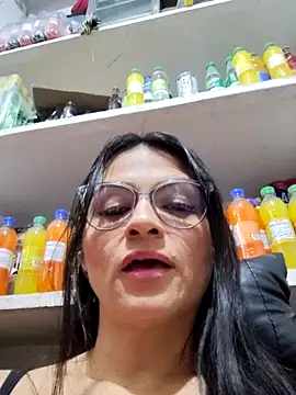 Linda Lars online show from February 9, 2026, 2:09 am