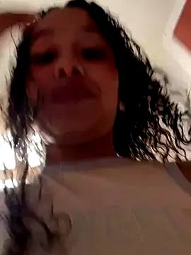 MarieLeon online show from October 8, 2025, 8:42 pm