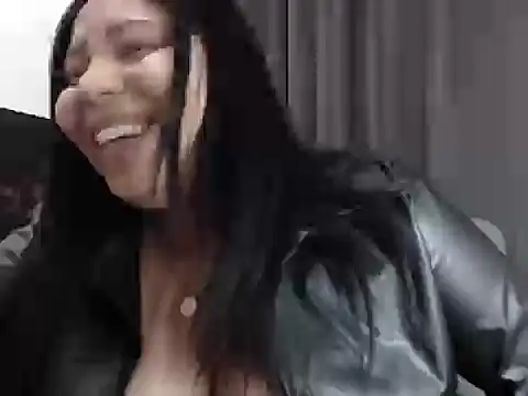 LeizaMagnus online show from January 14, 2026, 12:42 pm