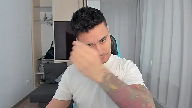 Snapshot of MatMalonne chatting on February 21, 2026, 8:49 am MatMalonne online show from February 21, 2026, 8:49 am