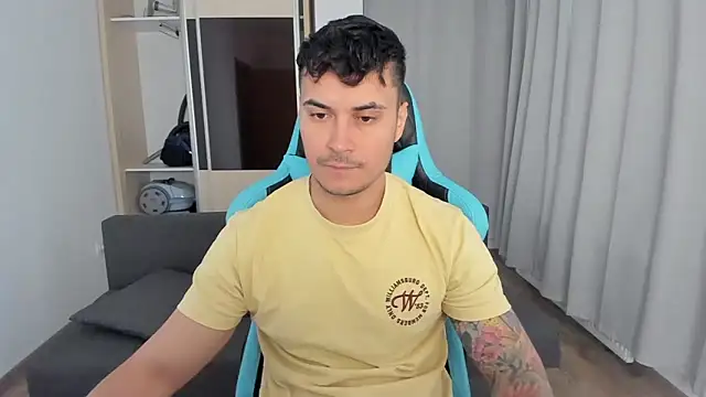 MatMalonne online show from November 15, 2025, 5:55 am