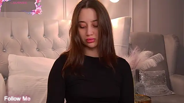 MaryReel online show from November 8, 2025, 9:24 am